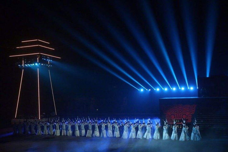科尊舞臺(tái)燈光驚艷亮相《大夢(mèng)中山》實(shí)景演出