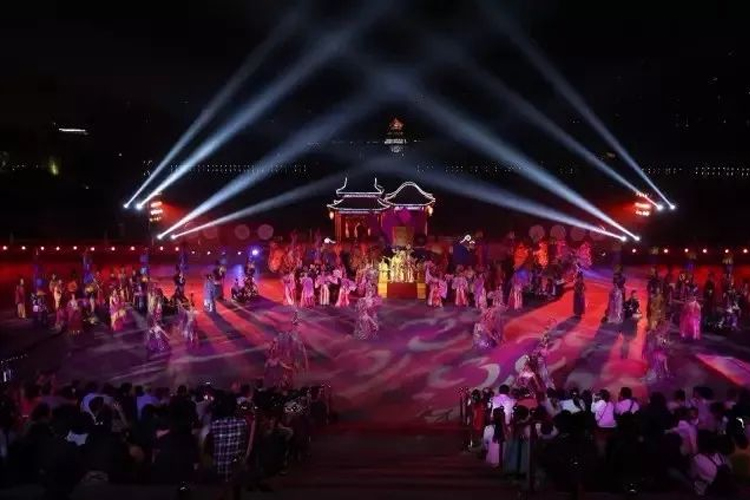 《大唐追夢(mèng)》盛唐文化主題實(shí)景演出