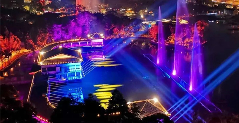 古風新景--令人驚嘆的荔灣水幕燈光秀