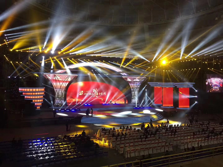 戶內戶外演出活動商演舞臺燈光，科尊專業(yè)一站式解決方案