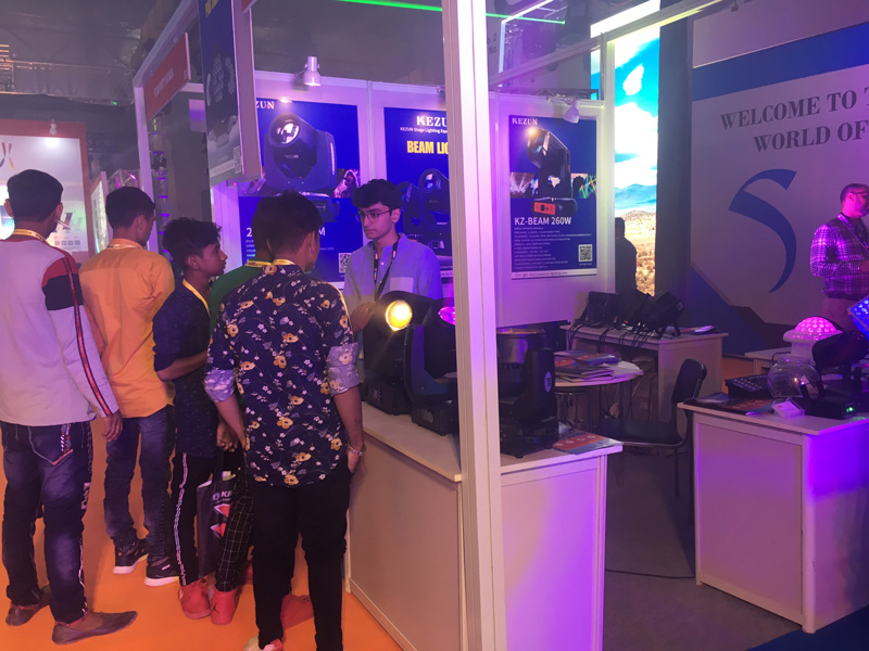 印度孟買國際專業(yè)燈光音響展圓滿結(jié)束，科尊舞臺燈光廠家異彩紛呈